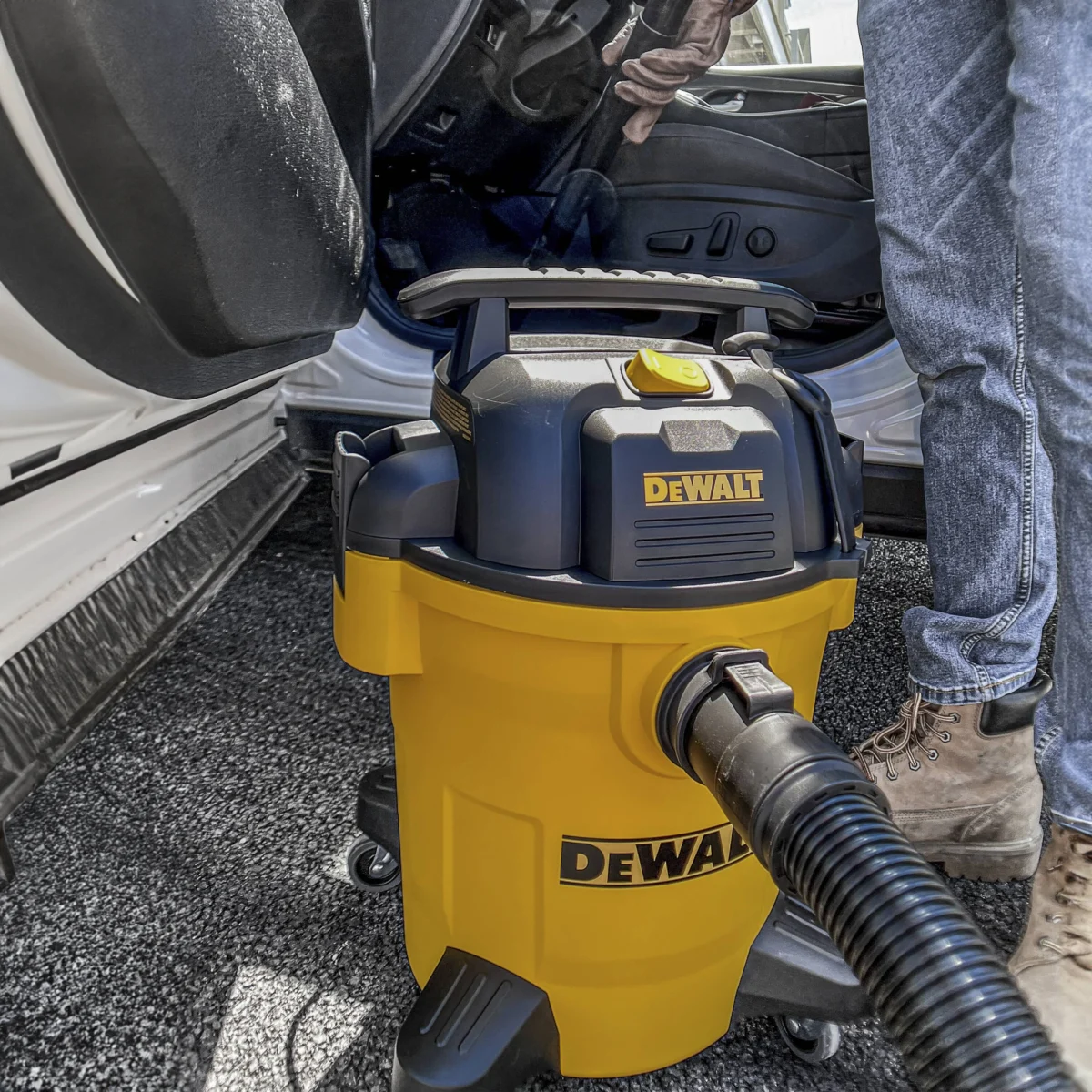 DEWALT Stealthsonic 9‑Gallon Vacuum Only $99 (Reg. $129) at Lowe’s