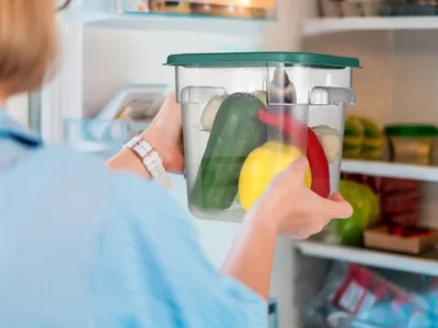 4 Pcs 4 Qt Food Storage Containers w/ Lids for $20.xx