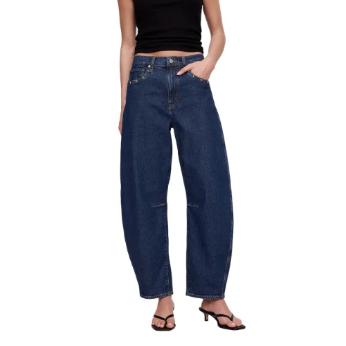 Extra 50% Off Women’s Jeans at Gap – Shop Now