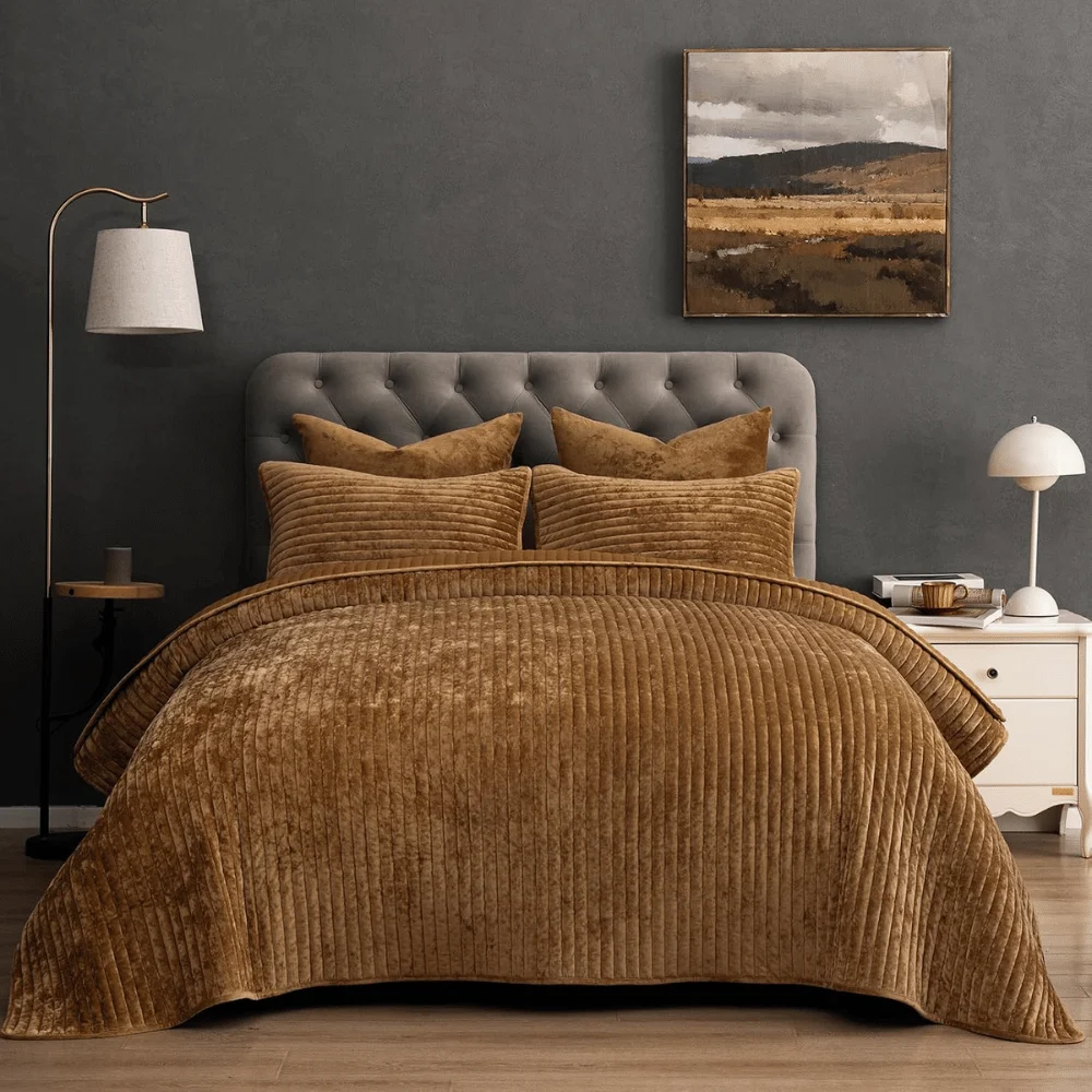 PHF Luxury Velvet Quilt Set Deal: Save 66% at Amazon