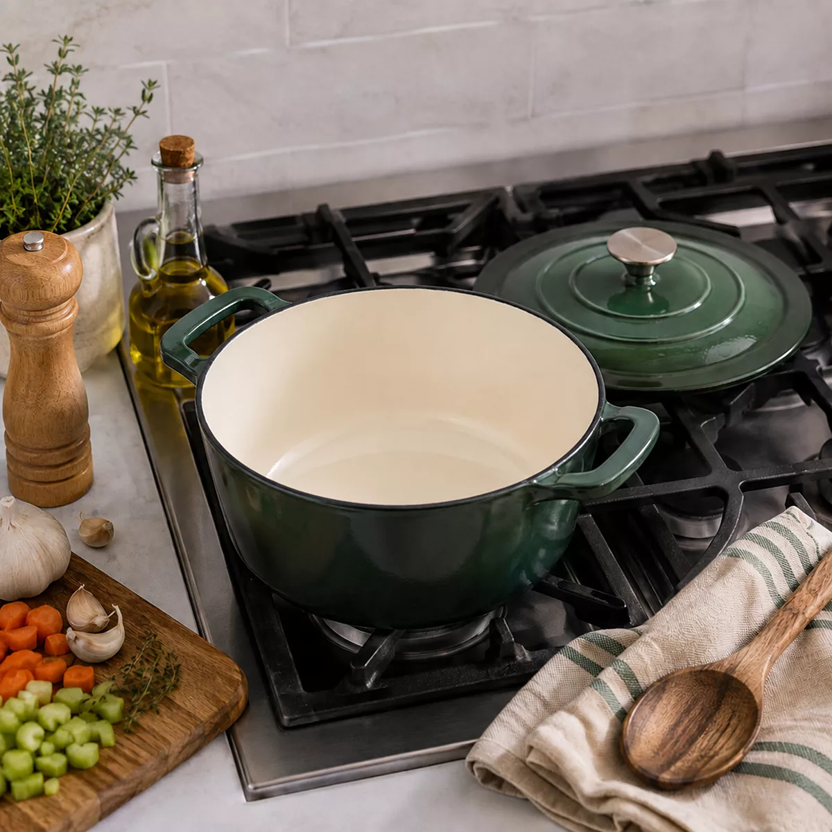 Mingle & Co. Dutch Ovens Only $26.25 at Kohl’s