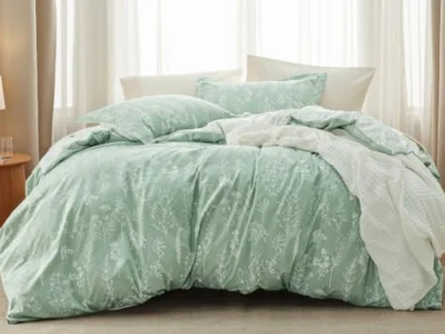 Bedsure Reversible Floral Comforter Set Only $18.xx (Reg. $45)