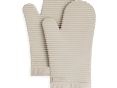 KITCHENAID Silicone Oven Mitt 2-Pack Deal: Save $24.xx at Amazon