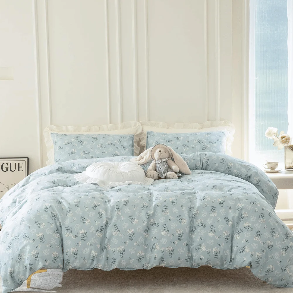 Floral Duvet Cover King Deal: Save $15.xx at Amazon