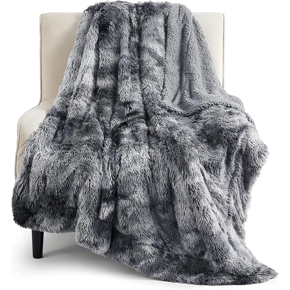 Bedsure Faux Fur Fleece Sherpa Blanket Deal: Save $21.xx at Amazon