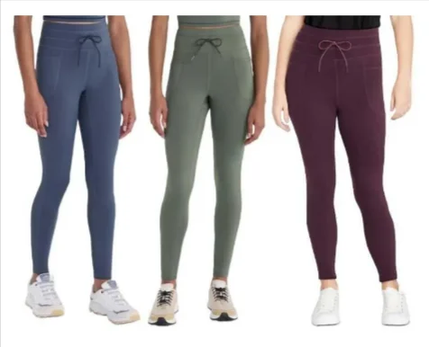 Women’s Plus Hike Leggings Deal: Save $9.20 at Walmart