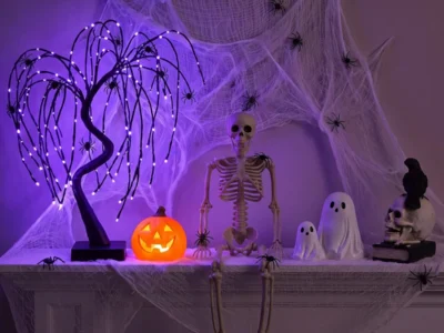 34-Piece Woanger Halloween Mantle & Tabletop Decoration Set $9.xx at Amazon