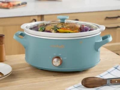 Crock-Pot 7-Quart Slow Cooker Just $34.96 at Walmart