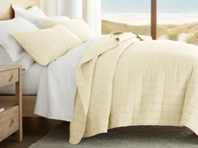 Linens & Hutch Comforter Set